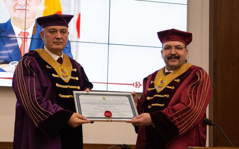 Daniel Metz, președintele companiei NTT DATA Romania, a primit titlul de doctor honoris causa al Academiei Forțelor Terestre (AFT) Sibiu.