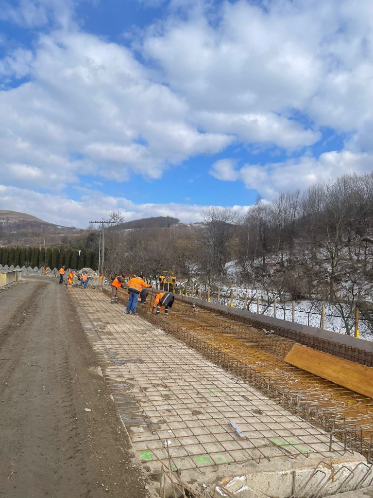 85% din lucrările la tronsonul din județul Cluj ale Drumului Apusenilor au fost realizate, ca și majoritatea acceselor la proprietăți