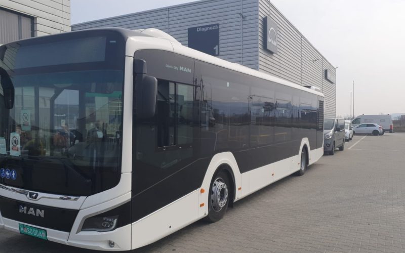 Compania germană Maschinenfabrik Augsburg-Nurnberg (MAN) va distribui orașului din Maramureș, în vară, o flotă de autobuze hibrid.