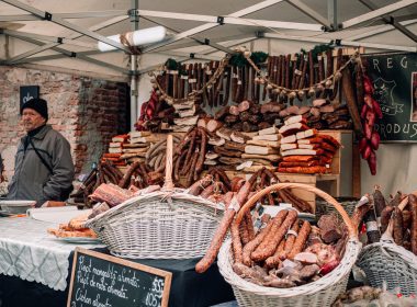 Festivalul fabricanților de produse tradiționale SlanăFest a adunat la standuri sute de clujeni, dar și personalități în domeniu.