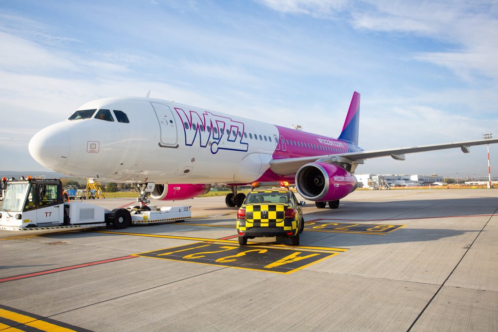 Wizz Air se va extinde la Cluj. Poziţionează a șaptea aeronavă pentru baza de pe AIAIC şi anunţă trei rute noi spre Corfu, Napoli și Torino.