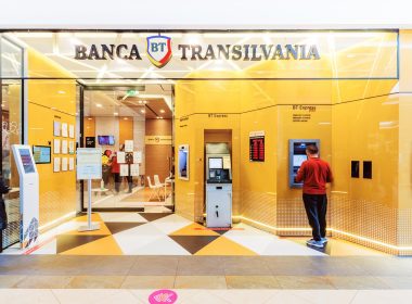 Consiliul de Administrație al Băncii Transilvania (BT) Cluj a aprobat răscumpărarea a maximum 900.000 acțiuni (din totalul celor 4 milioane de aprobate a fi răscumpărate de către adunarea generală extraordinară a acționarilor) cu valoarea nominală de 10 lei/acțiune.
