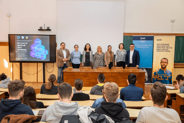 Banca Transilvania și SAS au intrat în parteneriat pentru un program de masterat demarat de Facultatea de Matematică și Informatică (FMI) Cluj.