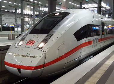 Linia ferată de mare viteză care să conecteze Portul Constanța de Budapesta, prin București și Transilvania, depășește capacitățile autorităților române, conform Asociației Pro Infrastructură (API).