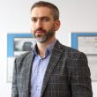 Antreprenorul Sandu Băbășan, cofondator al furnizorului de soluții de comerț electronic Blugento Cluj, a decis să iasă din management.
