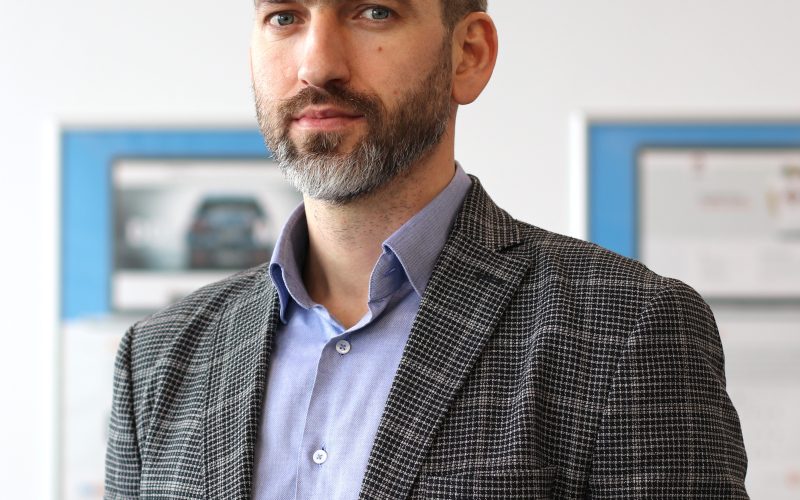 Antreprenorul Sandu Băbășan, cofondator al furnizorului de soluții de comerț electronic Blugento Cluj, a decis să iasă din management.