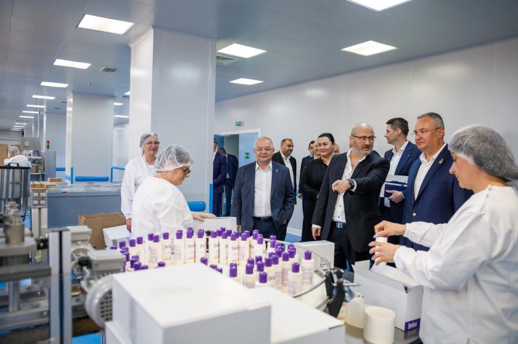 O delegație guvernamentală a efectuat vizite în trei unități de producție din județ. Fabricile vizate au fost Terapia și Farmec – Cluj-Napoca, Bosch – Jucu.