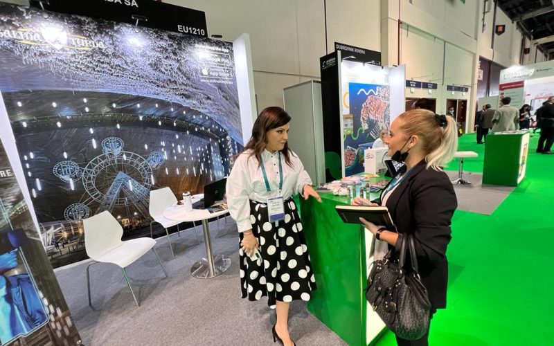 Societatea Salina Turda și-a deschis stand de prezentare la expoziția internațională Arabian Travel Market (ATM) din Dubai.