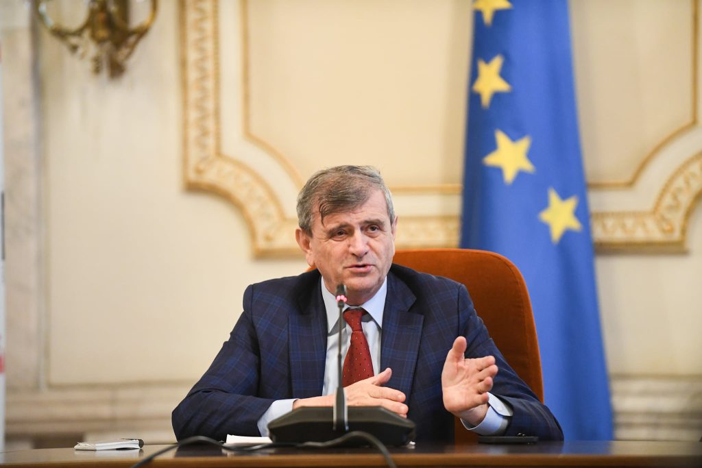 Consiliul Concurenţei din România (CCR) analizează tranzacţia prin care Leabrook Limited devine unic acţionar al concernului clujean Energobit Holding.