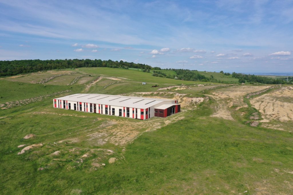 Proiectul parcului industrial public programat în comuna clujeană Feleacu poate fi repus pe tapet printr-o asociere cu un investitor privat, susține consilierul local Răzvan Trif.