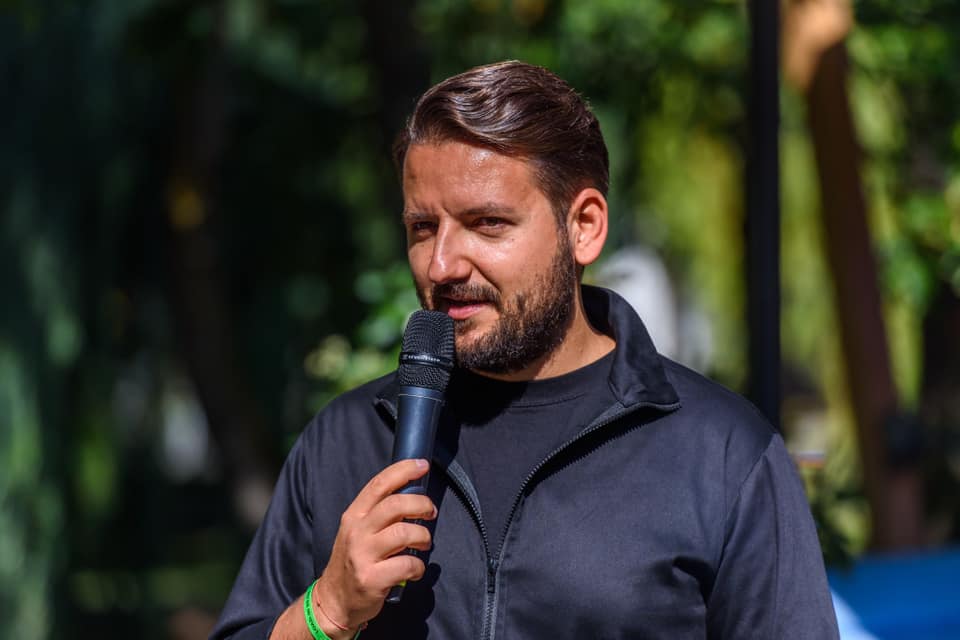 Ediția aceasta a Festivalului Neversea va fi asemănătoare, ca număr de participanți, cu cele antepandemie, când au rămas în comunitate 20 de milioane de euro, spune Eduard Chereji, director de comunicare al Untold Universe.