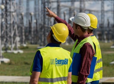În nordul și în vestul țării apar multe proiecte de producție a energiei electrice pentru că aici există un deficit în domeniu, susține Florin Pop, director general al EnergoBit Cluj, furnizor de soluții energetice.  