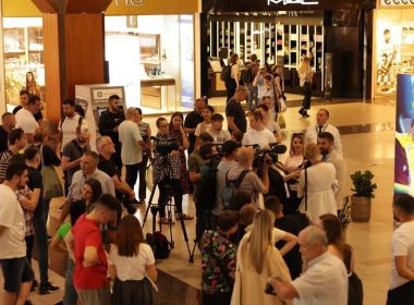 Cartea autobiografică a lui Adrian Mutu, “Revenirea din infern”, va fi lansată sâmbătă, 11 iunie, de la 17:00, în cadrul Sports Festival.