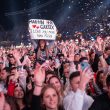 Absolvenții de liceu care obțin nota 10,00 la examenul de bacalaureat din acest an beneficiază de acces gratuit la Festivalul Untold de la Cluj-Napoca.