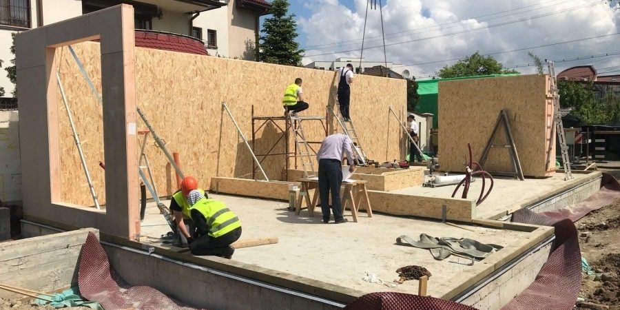 Direcția Județeană de Statistică (DJS) Cluj a anunțat evoluția autorizațiilor de construire eliberate pentru clădiri rezidențiale în primele patru luni ale anului.