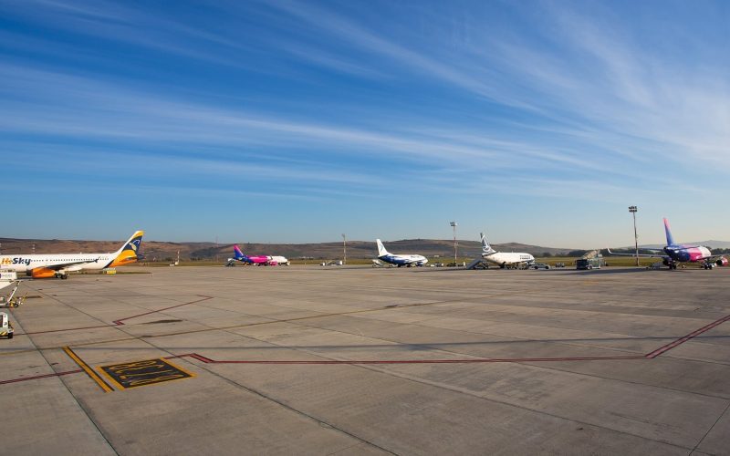 Aeroportul Internațional Avram Iancu Cluj (AIAIC) a parafat cu Ministerul Transporturilor și Infrastructurii (MTI) contractul pentru noua parcare de avioane.