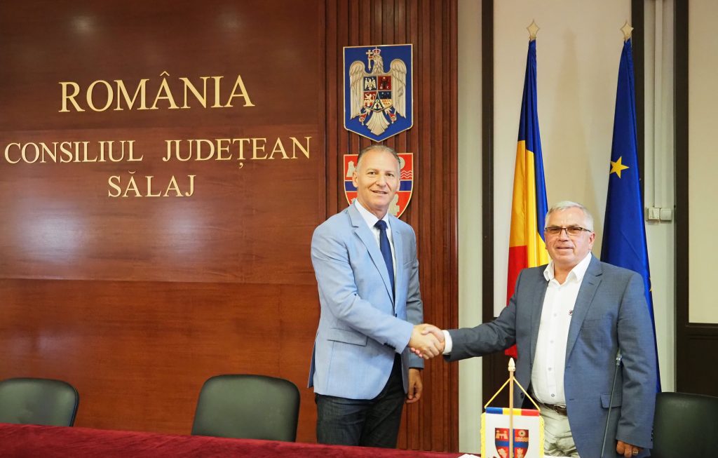 Societatea de construcții bistrițeană Dimex 2000 a câștigat contractul de 101 milioane de lei, pe traseul DN 1H - Halmășd - Cerâșa - Cosniciu de Jos - Ip - Zăuan Băi - Camăr – limita cu județul Satu Mare.