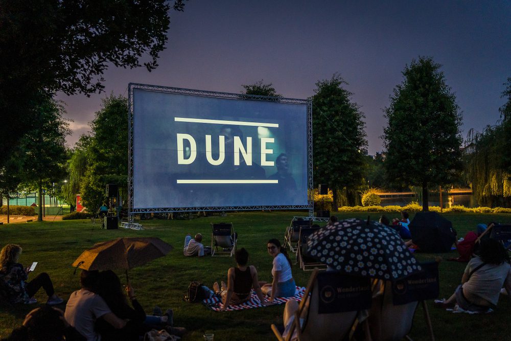 Iulius Parc Cluj (IPC) va găzdui, vineri, unul dintre cele mai de succes filme science fiction la nivel mondial, “Dune” (2021), în cadrul Movie Nights.