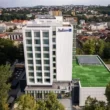Sistemul de parcare a fost concretizat de către compania Kadra, specializată în astfel de lucrări.
