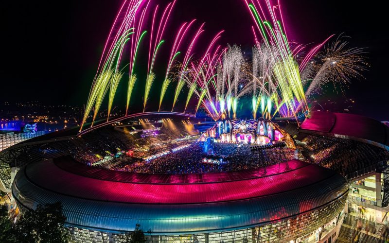 Festivalul de muzică electronică de la Cluj-Napoca a definitivat programul, stabilind în ce zile urcă artiștii pe cele șase scene ale festivalului.