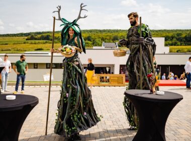 La evenimentul de lansare din Lompirt – Sărmășag au avut loc, cu acest prilej, demonstrații gastronomice, o expoziție de artă și un concert cu grupul Corbu.