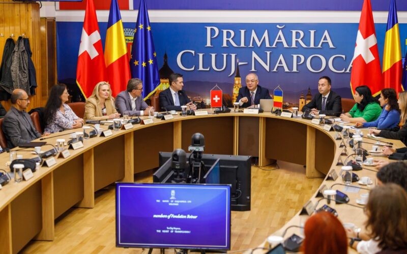 Reprezentanții administrației din Cluj-Napoca au avut o întâlnire cu privire la noi proiecte pentru dezvoltarea ecosistemului local de inovare, cu ambasadorul Elveției, Arthur Mattli, și cu reprezentanții Fondation Botnar, partenerii Primăriei Cluj-Napoca în proiectul FIX.