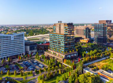 Recent, compania Iulius, singurul dezvoltator și operator de proiecte mixed-use de regenerare urbană din România, și partenerii Atterbury Europe au semnat o finanțare de 410 milioane de euro.