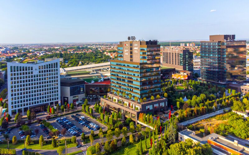 Recent, compania Iulius, singurul dezvoltator și operator de proiecte mixed-use de regenerare urbană din România, și partenerii Atterbury Europe au semnat o finanțare de 410 milioane de euro.