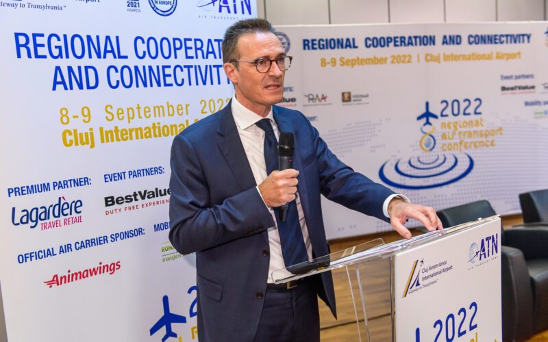 Thomas Reynaert, directorul A4E, a evidențiat faptul că zborurile facilitează mobilitatea socială și economică în Europa, conectând oamenii, regiunile și orașele din UE.
