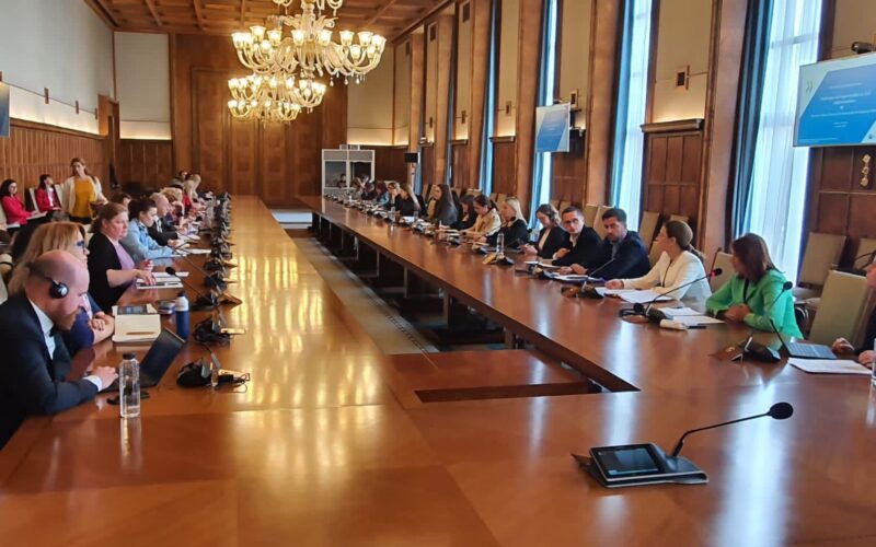 Experți ai Organizației pentru Cooperare și Dezvoltare Economică (OCDE) organizează la București, în săptămâna 10-14 octombrie, împreună cu instituții din aparatul de lucru al Guvernului, workshop-uri și evenimente.