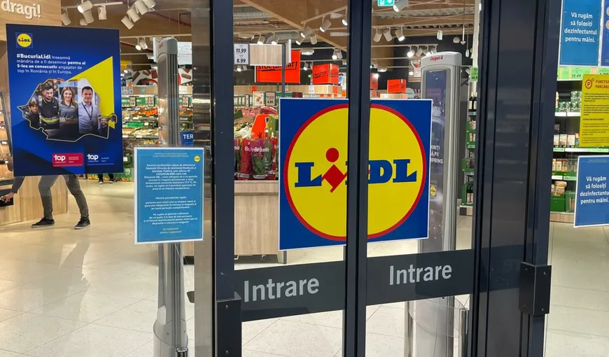 Noul magazin Lidl se află pe str. T. Vladimirescu, lângă locația provizorie a pieței agroalimentare a orașului, care urmează să revină pe vechiul amplasament, din centrul localității.