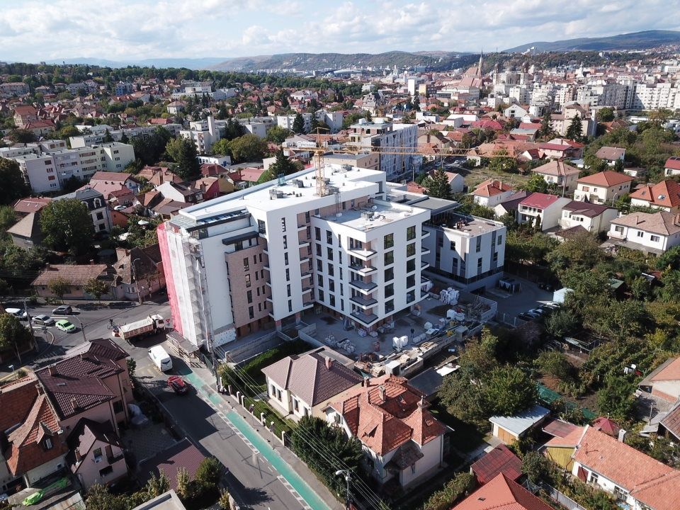 Compania de consultanță imobiliară ValorEasy consemnează că 7.579 unități individuale au fost vândute în județ, în primele 9 luni din acest an, conform datelor Agenției Naționale de Cadastru și Publicitate Imobiliară (ANCPI).
