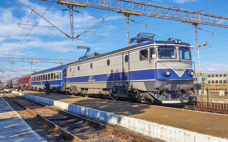 Anul acesta marchează revenirea trenurilor InterCity după 10 ani de absență, reprezentând un lucru bun, deși diferențele de timpi nu sunt semnificativ mai mici față de mersul trenurilor InterRegio.