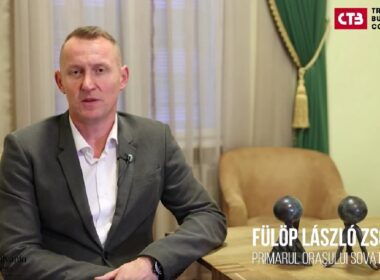 În 2012 a fost finalizată reînnoirea Lacului Tineretului din Sovata, cu solariile aferente, care se încadrează într-un peisaj pitoresc.
