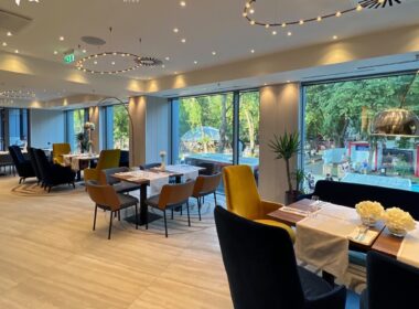 În vară, noul hotel Radisson Blu Cluj (RBC) și-a activat parcarea inteligentă, amenajată în scopul gestionării eficiente a activității turistice.