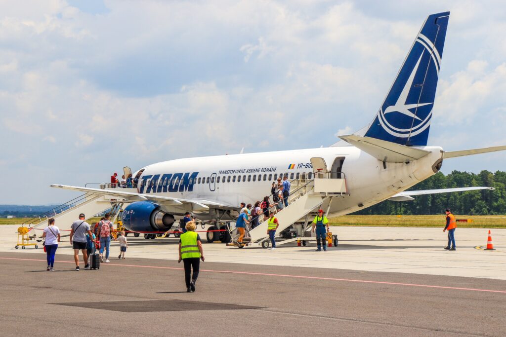 TAROM va mări numărul de locuri disponibile pe ruta Baia Mare - București în preajma sărbătorilor de iarnă.