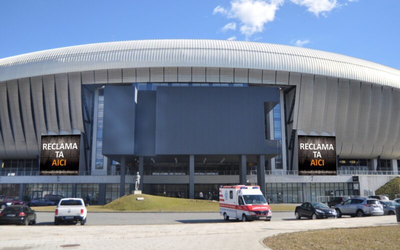 Încă din momentul inaugurării noii arene, în 2011, sistemul de parcaj de la Cluj Arena a funcționat neîntrerupt, fapt care i-a provocat uzură, generată de imposibilitatea actualizării cu noile tehnologii de plată.