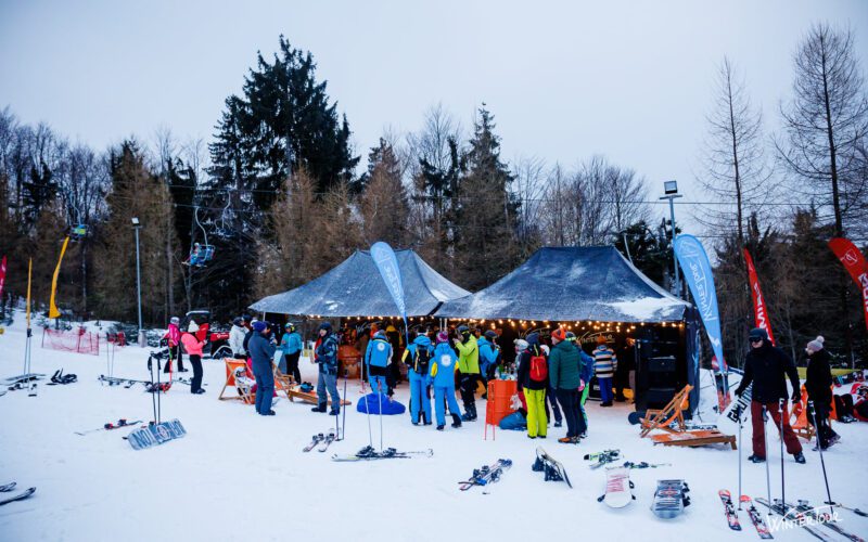 Winter Tour se va desfășura între 7 ianuarie și 12 martie, timp de 10 weekenduri, pe nouă pârtii.