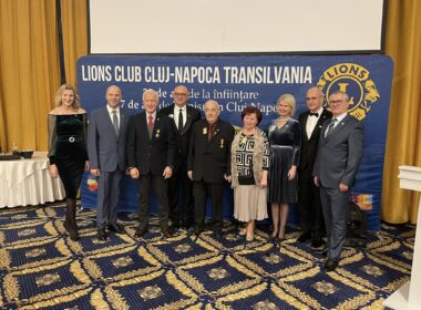 Aniversarea Lions Club Cluj-Napoca Transilvania, la 20 de ani de activitate în sprijinul comunității locale, a fost un eveniment pregătit cu minuțiozitate.