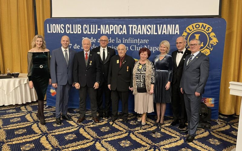 Aniversarea Lions Club Cluj-Napoca Transilvania, la 20 de ani de activitate în sprijinul comunității locale, a fost un eveniment pregătit cu minuțiozitate.