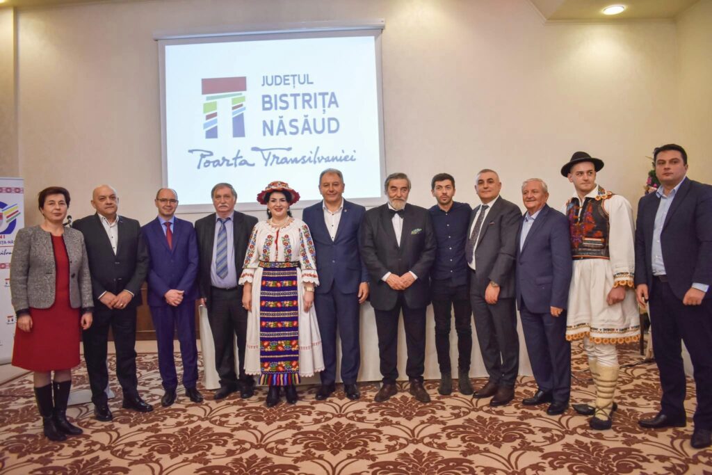 Consiliul Județean (CJ) a organizat o gală a elitelor, a minților strălucite și a personalităților marcante din Bistrița-Năsăud, unde au fost decernate mai multe titluri de cetățean de onoare al județului. 