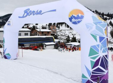 Anii de muncă susținută pentru a transforma visul în realitate, un proiect prăfuit în pârtie olimpică de schi omologată la nivel internațional și telegondolă funcțională, sunt acum răsplătiți