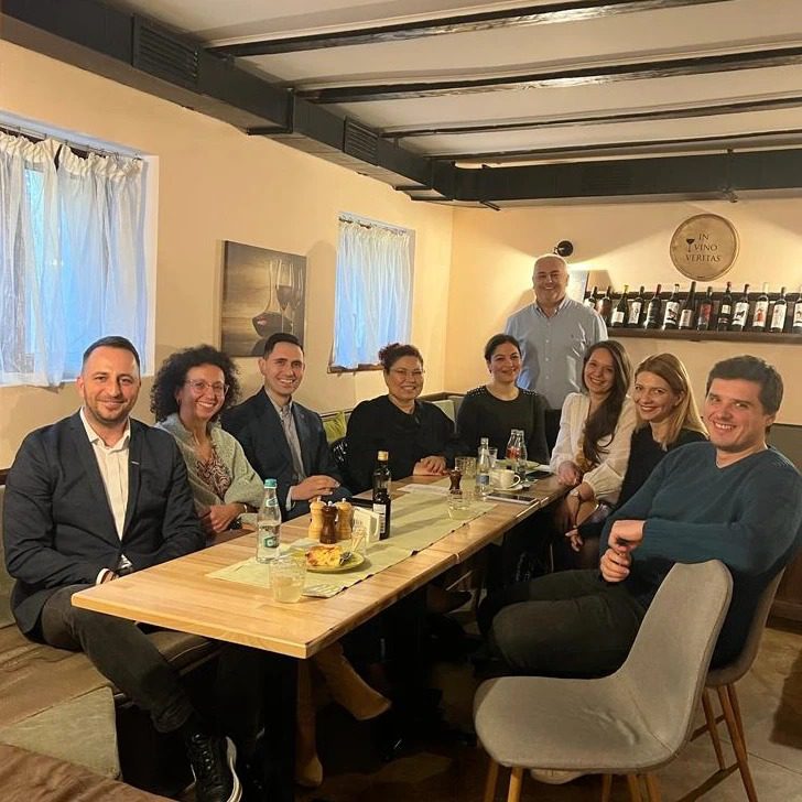 La întâlnirea strategică a liderilor de filiale ale Romanian Business Leaders (RBL) au participat președinți din Maramureș, Cluj, Sibiu, București, Iași sau Constanța, sub patronajul fondatorului companiei FAN Courier, Felix Pătrășcanu.