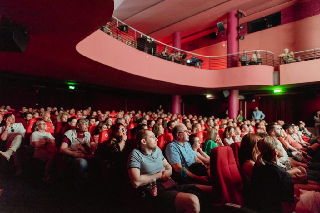 Festivalul Internațional de Film Transilvania (TIFF) Cluj se numără printre fondatorii rețelei de cooperare Smart7, alături de evenimente similare din Polonia, Lituania, Portugalia, Spania și Grecia.