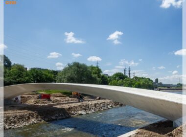 Antrepriza Construcții și Instalații (ACI) și producătorul Holcim România au dezvăluit felul în care a luat ființă noul pod din Cluj-Napoca.