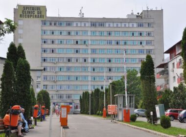 Skyline Engineering se va ocupa de lucrările de reabilitare a instalațiilor de la Spitalul Clinic de Recuperare (SCR), Spitalul Clinic de Boli Infecțioase și Spitalul Clinic de Pneumoftiziologie Leon Daniello.