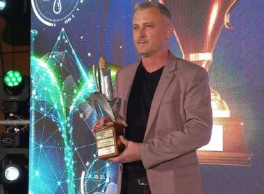 Cele două trofee “Porumbul de Aur”, veritabile Oscar-uri pentru performanță în agricultură, au fost acordate în cadrul celei de-a VIII-a ediții a “Congresului de la fermieri pentru fermieri”, organizat de Forumul APPR.