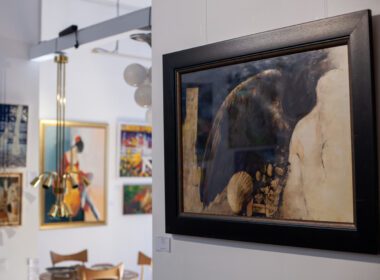 Licitația de Artă Postmodernă și Contemporană organizată de Casa de Licitații A10 by Artmark este un moment oportun pentru colecționari sau investitori să intre în posesia unor importante opere semnate de artiști români contemporani renumiți sau în ascensiune. 