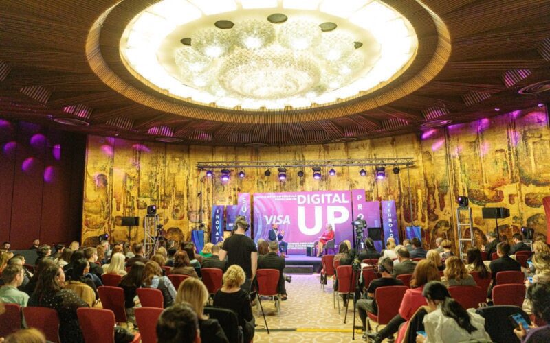 Confederația Națională pentru Antreprenoriat Feminin (CONAF) va prezenta joi, 30 martie, la Hotelul Radisson Bluj din Cluj-Napoca, proiectul „Digital Up – Dezvoltare antreprenorială pentru Întreprinderi Mici și Mijlocii (IMM)”
