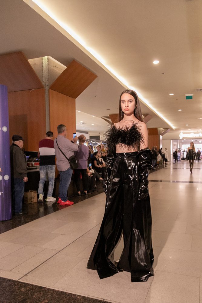 În perioda 13-15 martie, în Iulius Mall Cluj va avea loc City Fashion Kids, ce aduce o prezentare de modă cu ținute inspirate pentru cei mici, dar și un târg cu vânzare, unde vei găsi o colecție întreagă de articole vestimentare dedicate tuturor vârstelor și preferințelor.